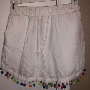 White spring shorts with colorful balls